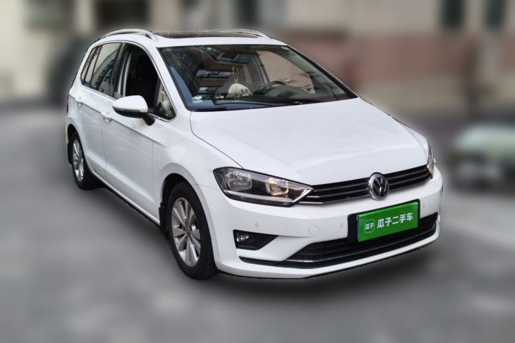 Used Volkswagen Golf Sportsvan 2018 230TSI Automatic Trend Edition Front Right 45 Deg