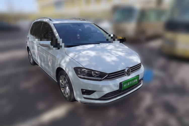 Used Volkswagen Golf Sportsvan 2018 230TSI Automatic Trend Edition Front Right 45 Deg