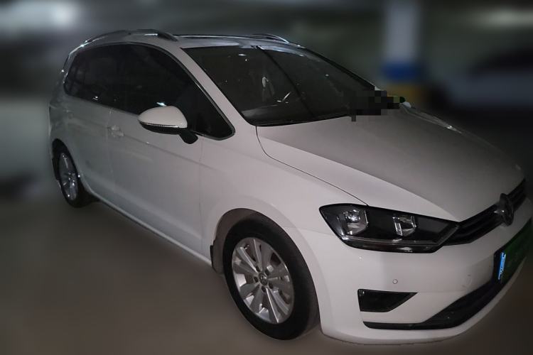 Used Volkswagen Golf Sportsvan 2018 230TSI Automatic Trend Edition Front Right 45 Deg