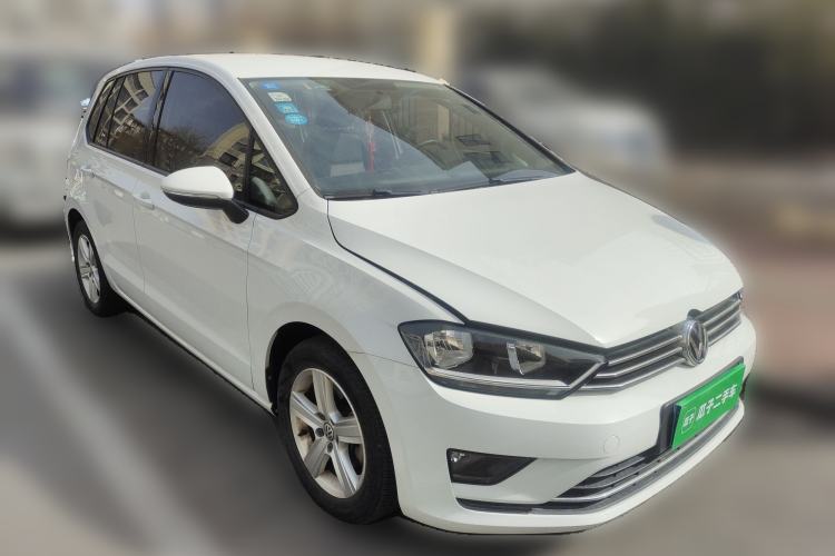 Used Volkswagen Golf Sportsvan 2018 1.6L Automatic Comfort Model Front Right 45 Deg
