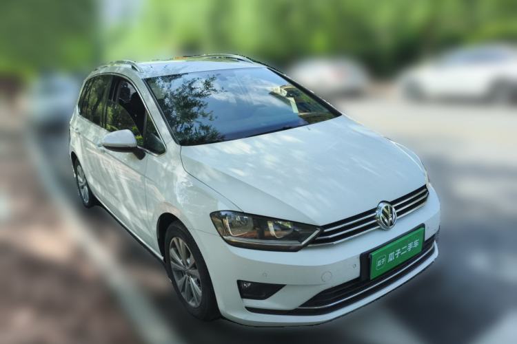 Used Volkswagen Golf Sportsvan 2018 230TSI Automatic Trend Edition Front Right 45 Deg