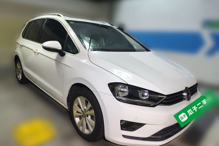 Used Volkswagen Golf Sportsvan 2018 230TSI Automatic Trend Edition Front Right 45 Deg