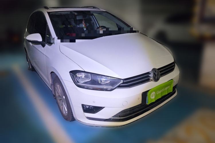 Used Volkswagen Golf Sportsvan 2018 230TSI Automatic Trend Edition Front Right 45 Deg