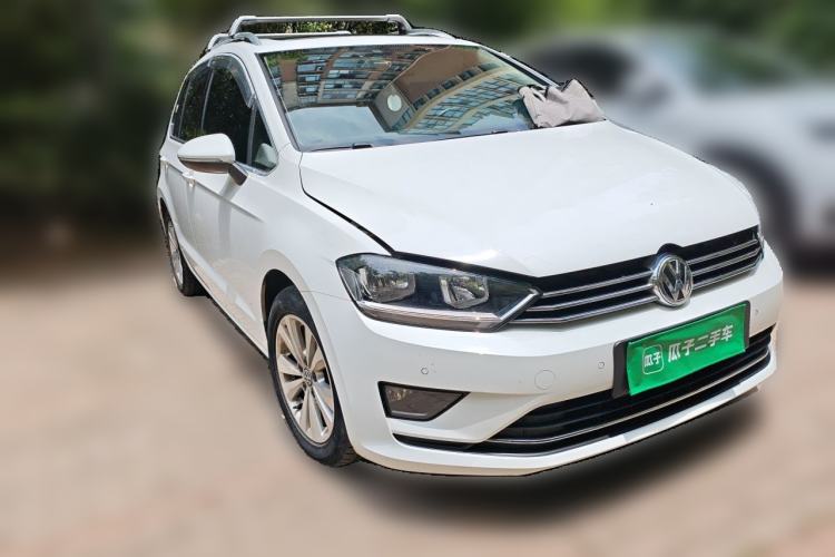 Used Volkswagen Golf Sportsvan 2018 230TSI Automatic Trend Edition Front Right 45 Deg