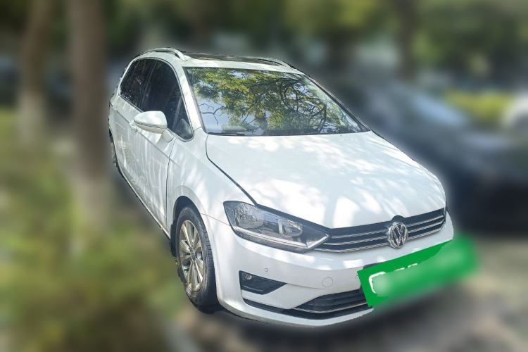 Used Volkswagen Golf Sportsvan 2018 230TSI Automatic Trend Edition Front Right 45 Deg