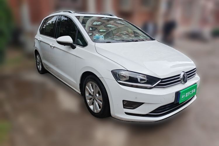 Used Volkswagen Golf Sportsvan 2018 230TSI Automatic Trend Edition Front Right 45 Deg