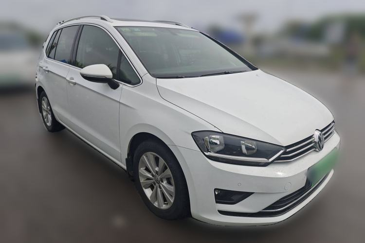 Used Volkswagen Golf Sportsvan 2018 230TSI Automatic Trend Edition Front Right 45 Deg