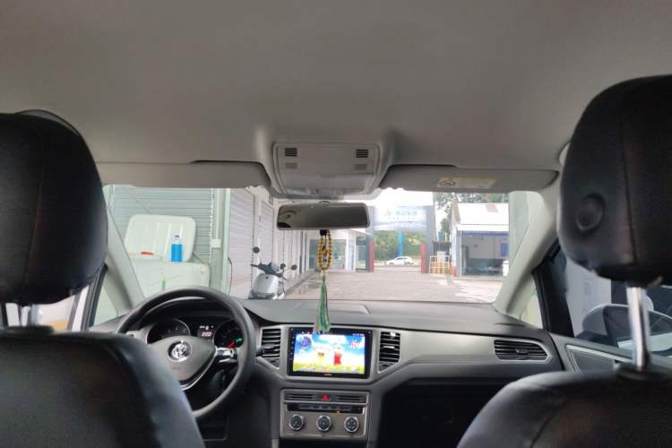 Used Volkswagen Golf Sportsvan 2018 1.6L Automatic Comfort Model Headliner