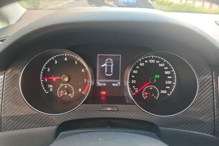 Used Volkswagen Golf Sportsvan 2018 280TSI Automatic Luxury Model Instrument Cluster