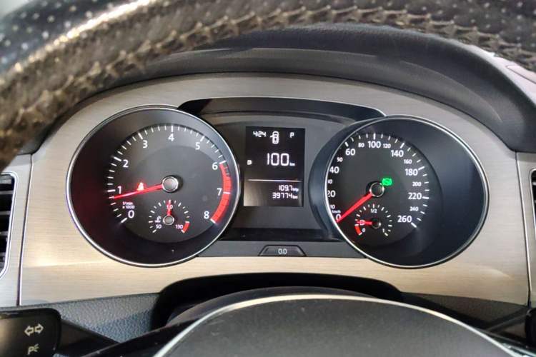 Used Volkswagen Golf Sportsvan 2018 1.6L Automatic Comfort Model Instrument Cluster