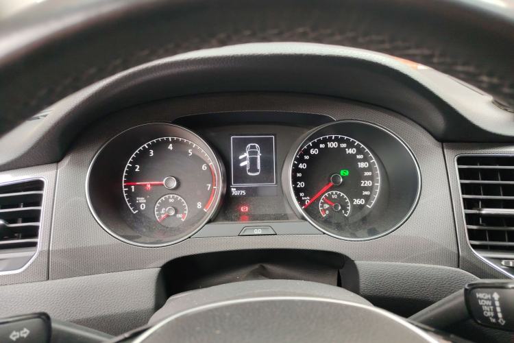 Used Volkswagen Golf Sportsvan 2018 230TSI Automatic Trend Edition Instrument Cluster