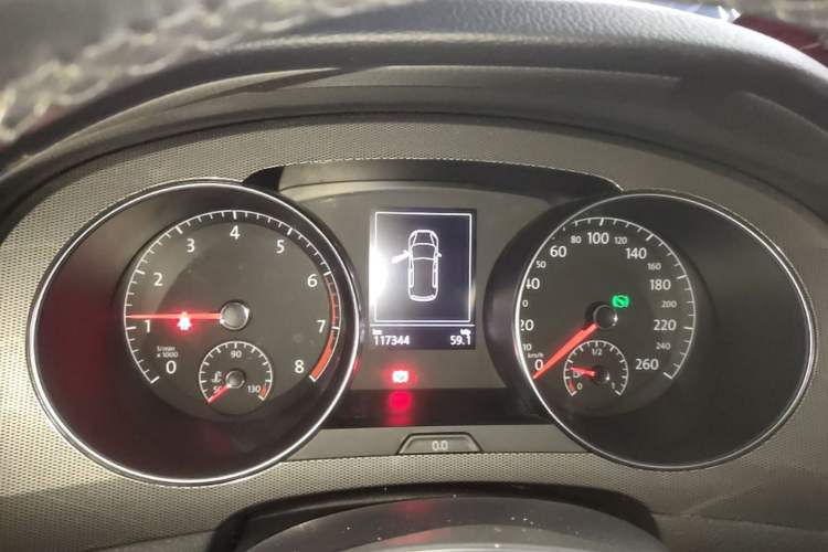 Used Volkswagen Golf Sportsvan 2018 230TSI Automatic Trend Edition Instrument Cluster