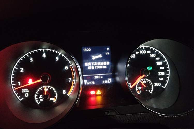 Used Volkswagen Golf Sportsvan 2018 230TSI Automatic Trend Edition Instrument Cluster