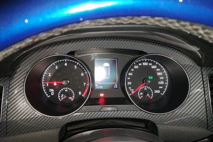 Used Volkswagen Golf Sportsvan 2018 230TSI Automatic Luxury Model Instrument Cluster