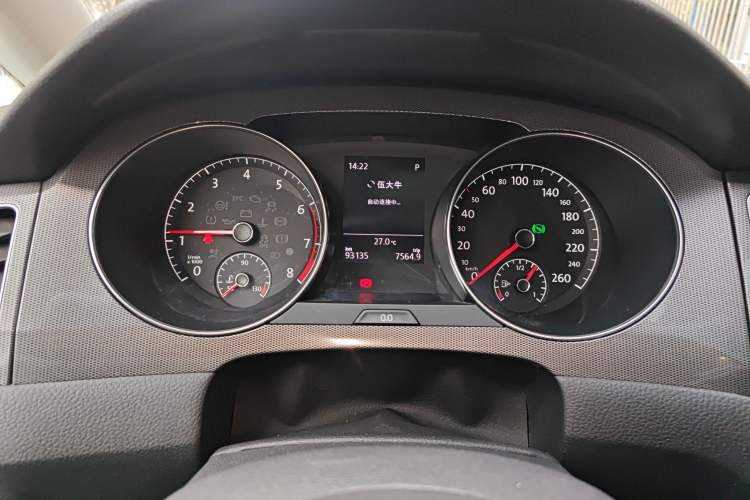 Used Volkswagen Golf Sportsvan 2018 230TSI Automatic Trend Edition Instrument Cluster