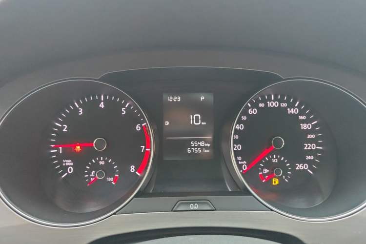 Used Volkswagen Golf Sportsvan 2018 1.6L Automatic Comfort Model Instrument Cluster