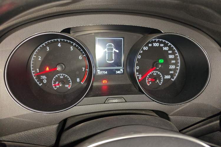 Used Volkswagen Golf Sportsvan 2018 230TSI Automatic Trend Edition Instrument Cluster