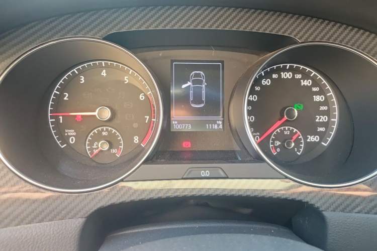 Used Volkswagen Golf Sportsvan 2018 230TSI Automatic Luxury Model Instrument Cluster