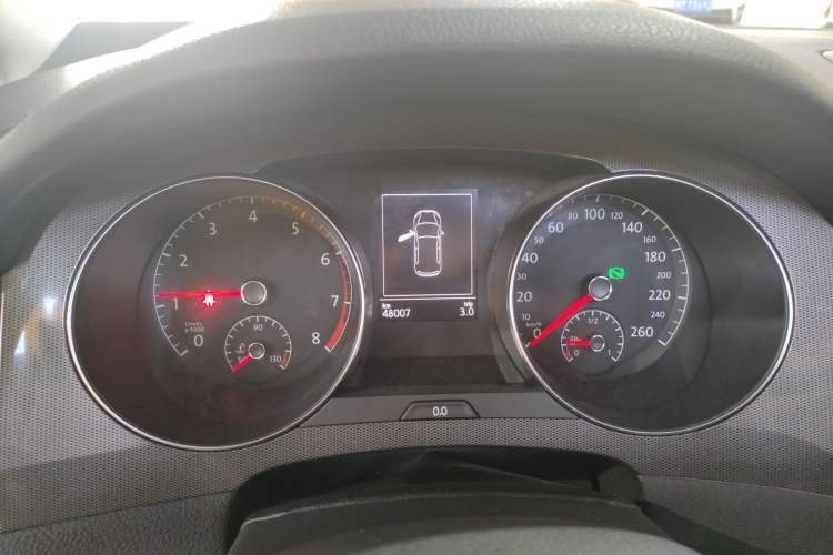 Used Volkswagen Golf Sportsvan 2018 230TSI Automatic Trend Edition Instrument Cluster