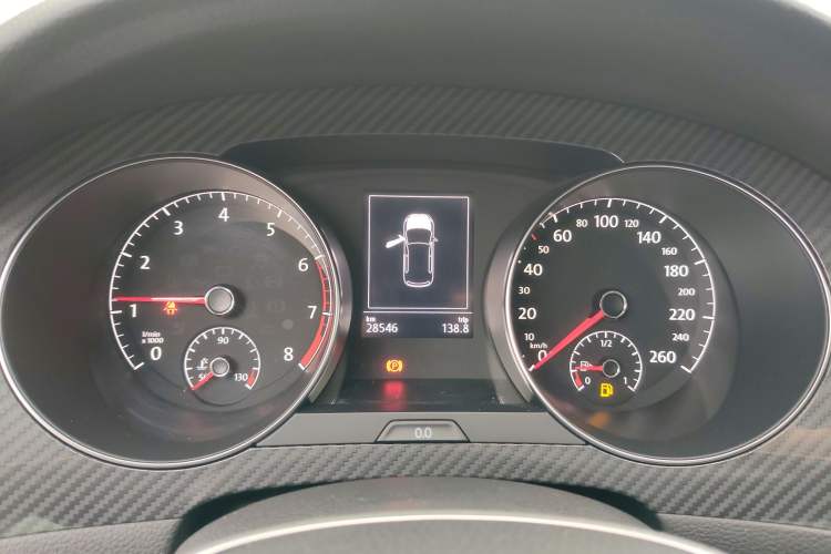 Used Volkswagen Golf Sportsvan 2018 230TSI Automatic Luxury Model Instrument Cluster