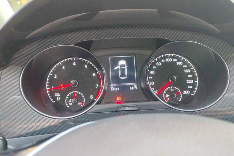 Used Volkswagen Golf Sportsvan 2018 230TSI Automatic Luxury Model Instrument Cluster