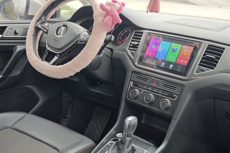 Used Volkswagen Golf Sportsvan 2018 230TSI Automatic Trend Edition Interior 1