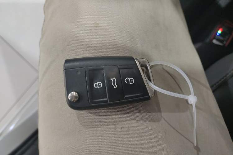 Used Volkswagen Golf Sportsvan 2018 230TSI Automatic Trend Edition Interior 1