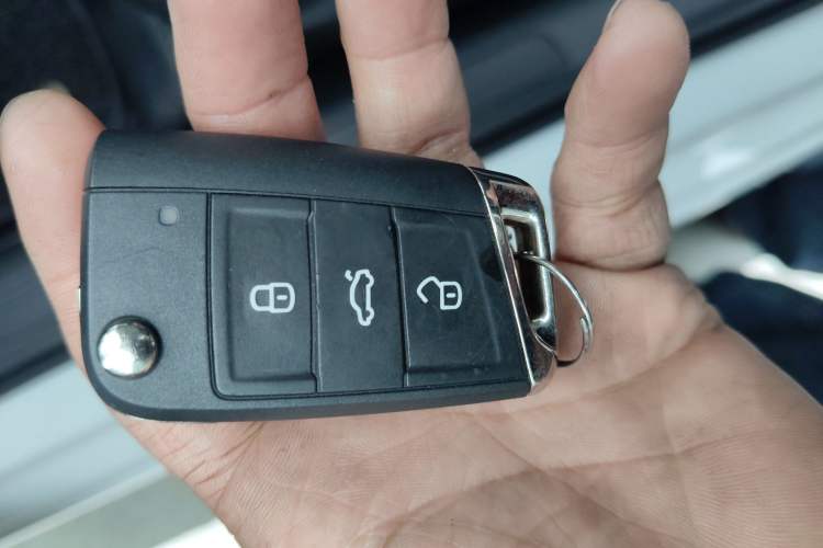 Used Volkswagen Golf Sportsvan 2018 230TSI Automatic Luxury Model Interior 1
