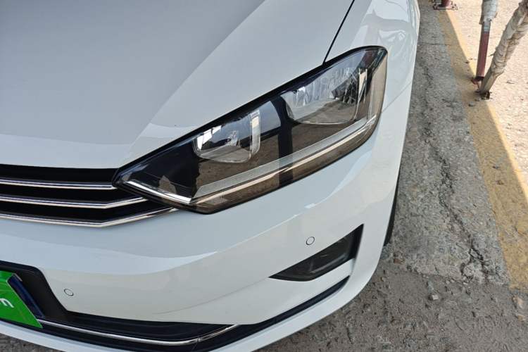 Used Volkswagen Golf Sportsvan 2018 230TSI Automatic Trend Edition Left Front Headlight