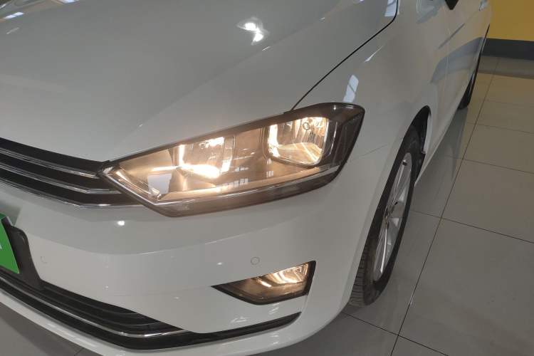 Used Volkswagen Golf Sportsvan 2018 230TSI Automatic Trend Edition Left Front Headlight