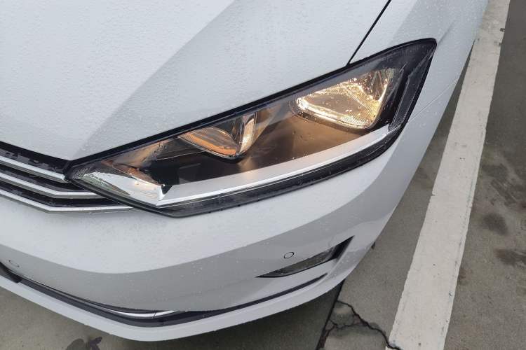 Used Volkswagen Golf Sportsvan 2018 230TSI Automatic Luxury Model Left Front Headlight