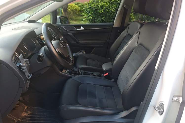 Used Volkswagen Golf Sportsvan 2018 280TSI Automatic Luxury Model Left Front Seat