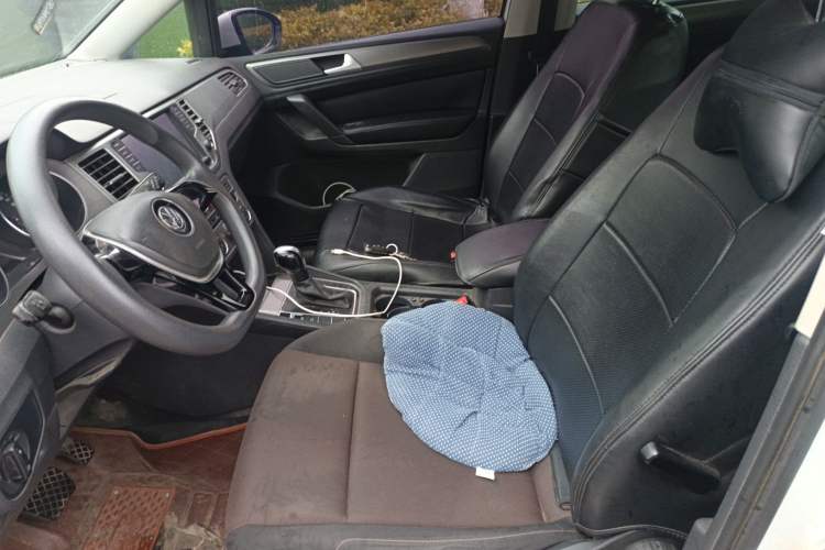 Used Volkswagen Golf Sportsvan 2018 1.6L Automatic Comfort Model Left Front Seat
