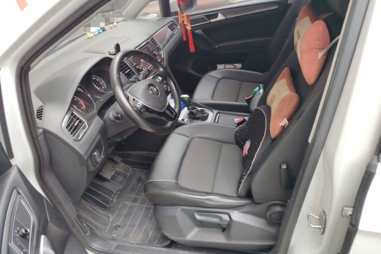 Used Volkswagen Golf Sportsvan 2018 230TSI Automatic Trend Edition Left Front Seat