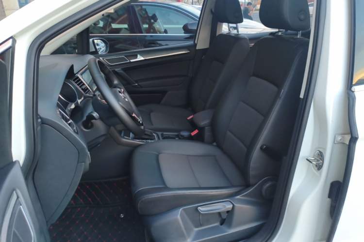 Used Volkswagen Golf Sportsvan 2018 230TSI Automatic Trend Edition Left Front Seat