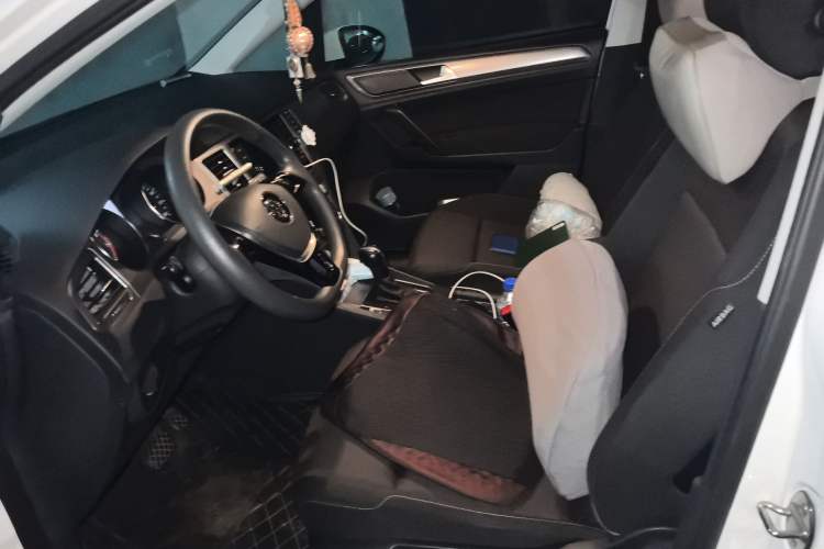 Used Volkswagen Golf Sportsvan 2018 1.6L Automatic Comfort Model Left Front Seat