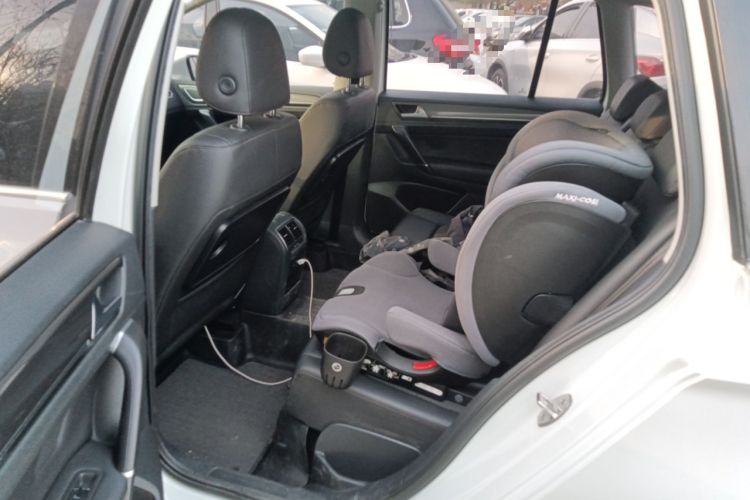 Used Volkswagen Golf Sportsvan 2018 230TSI Automatic Trend Edition Left Rear Seat