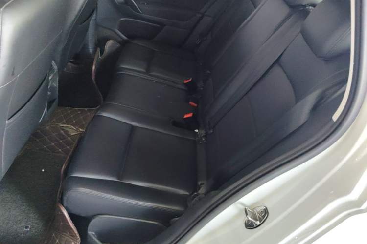 Used Volkswagen Golf Sportsvan 2018 1.6L Automatic Comfort Model Left Rear Seat