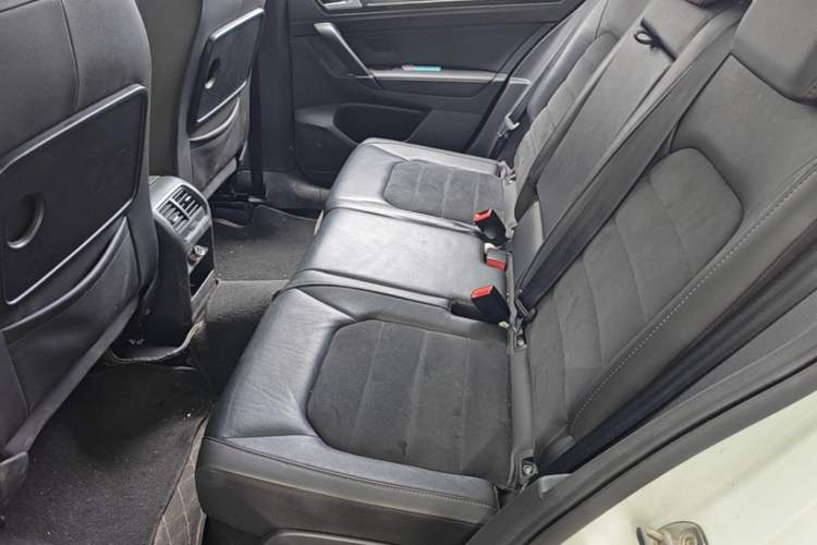 Used Volkswagen Golf Sportsvan 2018 280TSI Automatic Luxury Model Left Rear Seat