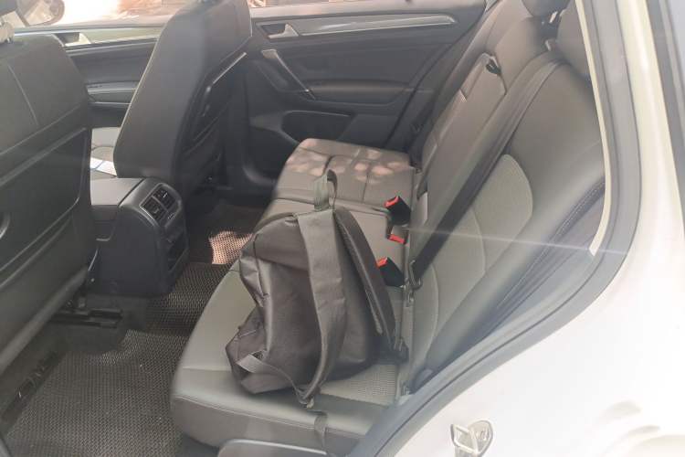 Used Volkswagen Golf Sportsvan 2018 230TSI Automatic Trend Edition Left Rear Seat
