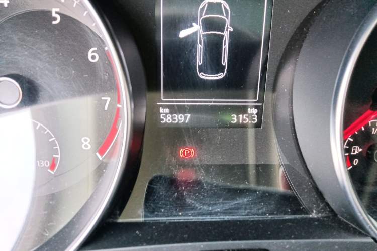 Used Volkswagen Golf Sportsvan 2018 230TSI Automatic Trend Edition Odometer Close Up