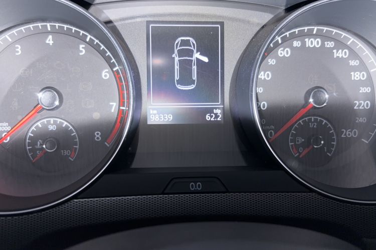Used Volkswagen Golf Sportsvan 2018 230TSI Automatic Trend Edition Odometer Close Up