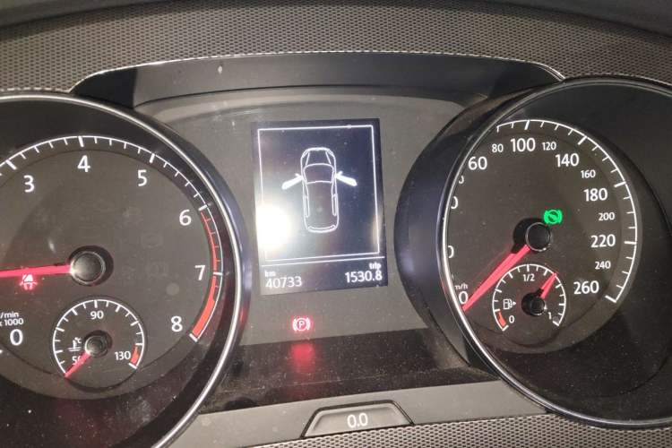 Used Volkswagen Golf Sportsvan 2018 230TSI Automatic Trend Edition Odometer Close Up