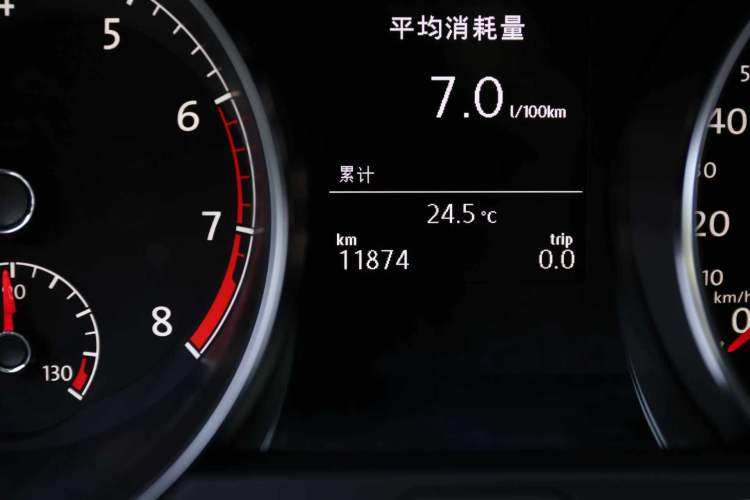 Used Volkswagen Golf Sportsvan 2018 230TSI Automatic Luxury Model Odometer Close Up