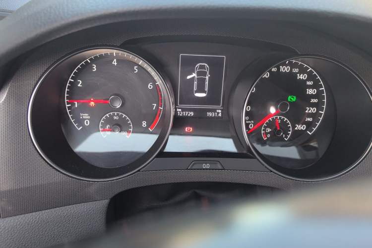 Used Volkswagen Golf Sportsvan 2018 230TSI Automatic Trend Edition Odometer Close Up