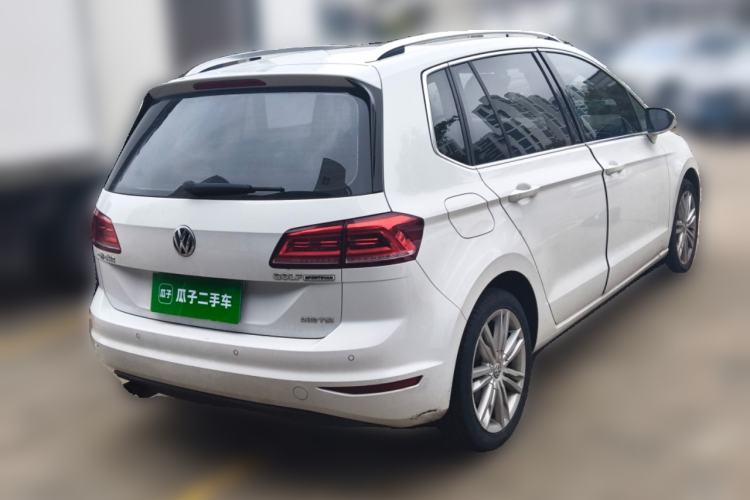 Used Volkswagen Golf Sportsvan 2018 230TSI Automatic Luxury Model Rear Right 45 Deg