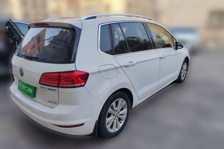 Used Volkswagen Golf Sportsvan 2018 230TSI Manual Entry-Level Model Rear Right 45 Deg