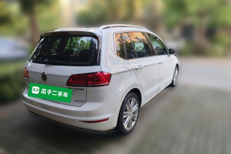 Used Volkswagen Golf Sportsvan 2018 230TSI Automatic Luxury Model Rear Right 45 Deg
