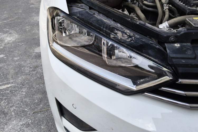 Used Volkswagen Golf Sportsvan 2018 230TSI Automatic Trend Edition Right Front Headlight