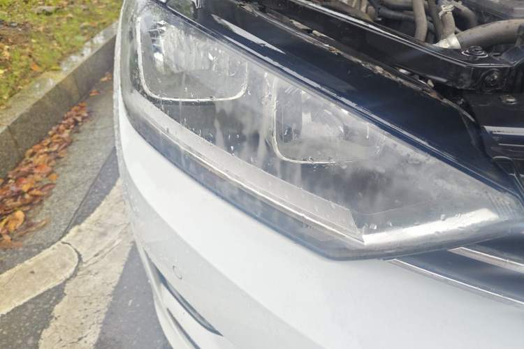 Used Volkswagen Golf Sportsvan 2018 230TSI Automatic Trend Edition Right Front Headlight